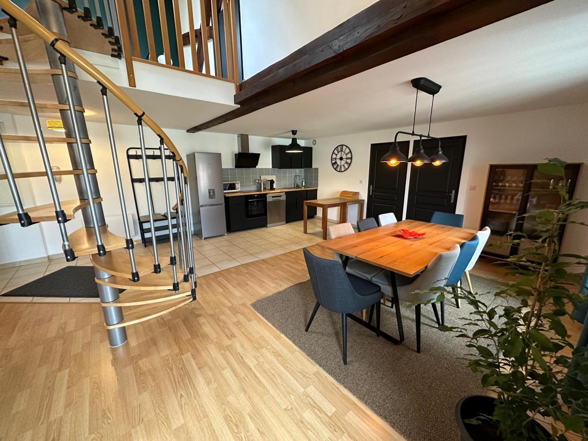 Apartment Champagne - Le Duplex - Le Loft - L'atelier - Le Cosy Epernay